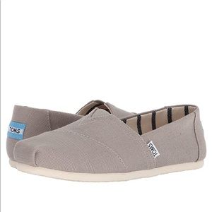 Tom’s classic slip on shoes